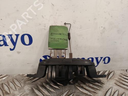 Used Heater resistor RENAULT MASTER III Bus (JV) 2.3 dCi 125 FWD (JV0C, JV0D, JV0H, JV0G, JV0J) (125 hp) 31043598