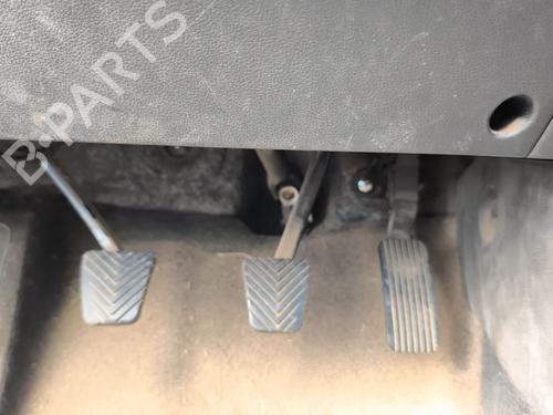 Used Break pedal Break pedal 39552774 39552774