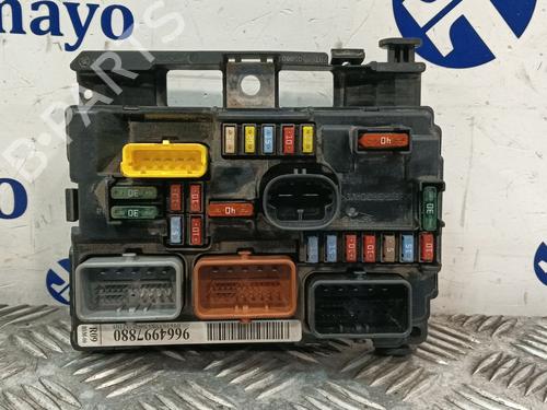 Boîte à Fusibles CITROËN C2 (JM_) 1.4 HDi (68 hp) 32137446