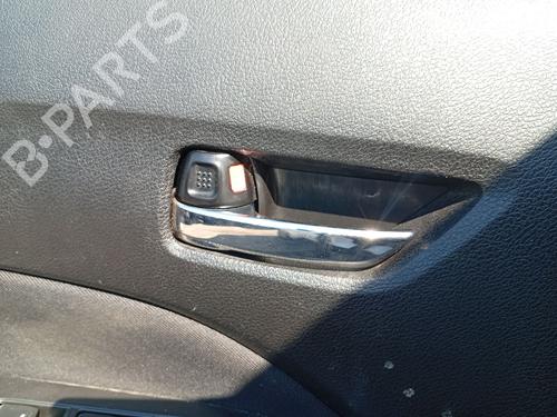 Maneta interior delantera izquierda Maneta interior delantera izquierda SUZUKI VITARA (LY) 1.0 (APK 310) (111 hp) 37446482 37446482