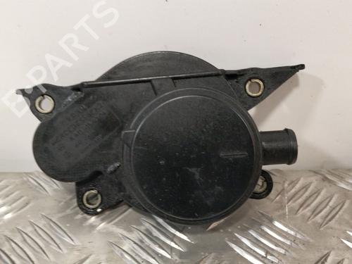 Used Valve cover Valve cover MERCEDES-BENZ C-CLASS (W202) C 200 D (202.122) (88 hp) 40089097 40089097