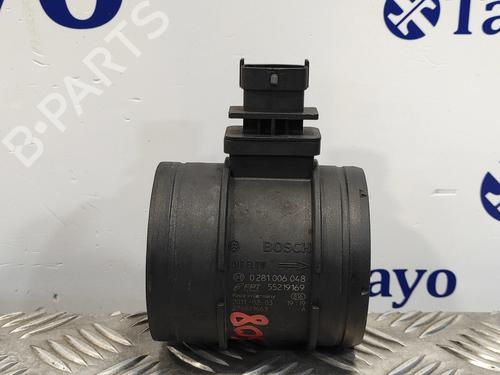 Used Mass air flow sensor IVECO DAILY V Van [2011-2014]  22987077