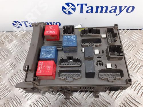 Used Fuse box RENAULT LAGUNA II Grandtour (KG0/1_) 1.9 dCi (KG0G) (120 hp) 8589975