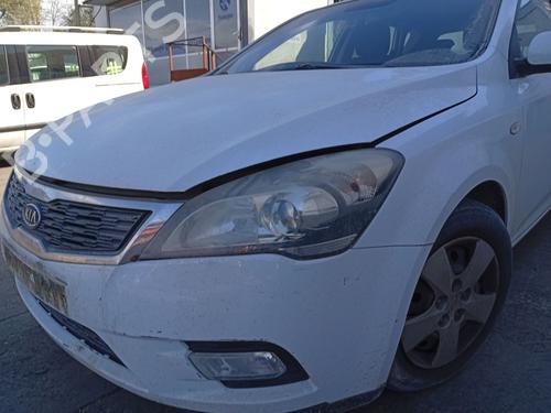 Left headlight KIA CEE'D Hatchback (ED) 1.4 | BP33718588C28 - Image 3