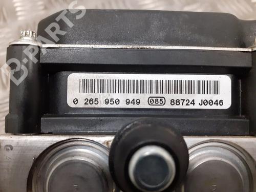 ABS pump JAGUAR XF I (X250) 3.0 D | BP8332805M43 