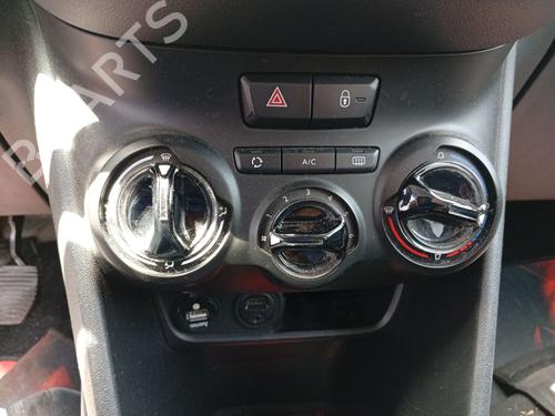 Used Climate control Climate control 38179526 38179526