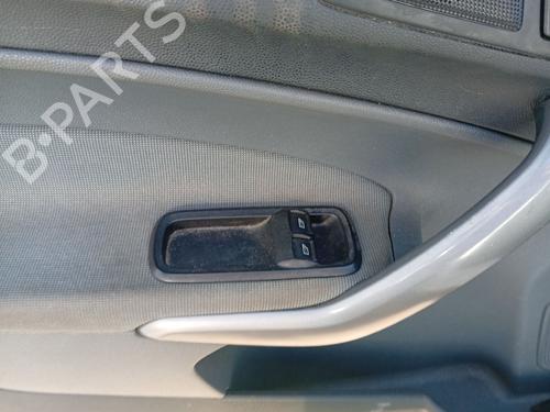 Used Left front window switch Left front window switch FORD FIESTA VI (CB1, CCN) 1.25 (82 hp) 39945195 39945195