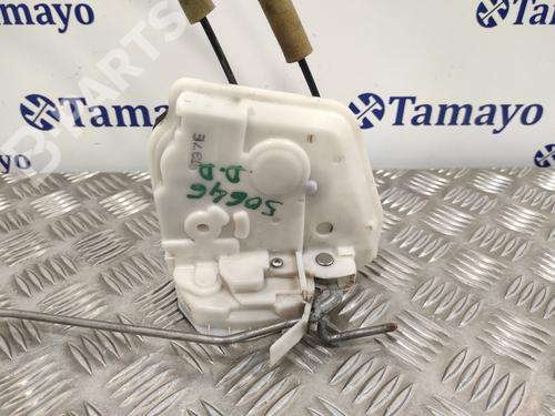 Used Front right lock MAZDA 3 (BL) [2008-2014]  6784032