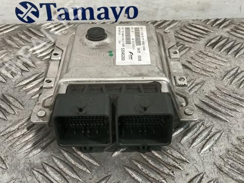 Motorstyringsenhed FIAT 500 (312_) 1.2 (312AXA1A) (69 hp) 31611869