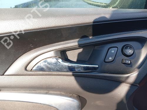 Used Front left interior door handle Front left interior door handle 38065756 38065756
