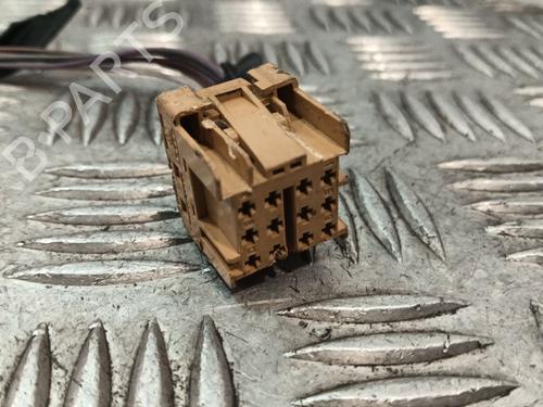 Right mirror VW POLO IV (9N_, 9A_) 1.4 16V | BP32204565C27 