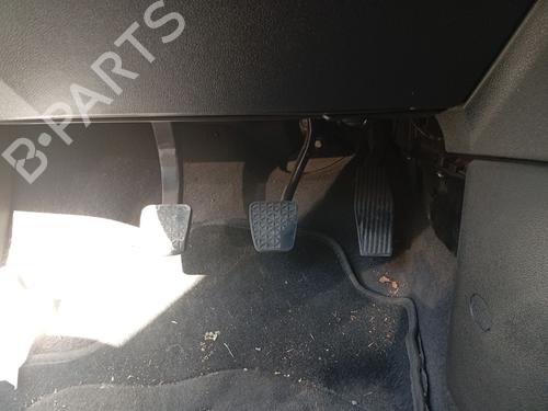 Koppelingspedaal Koppelingspedaal OPEL ASTRA H (A04) 1.6 (L48) (105 hp) 36359810 36359810