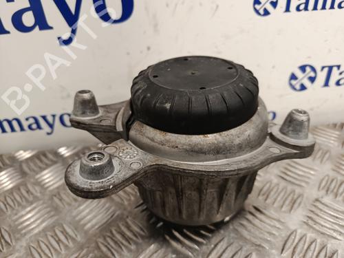 Engine mount MERCEDES-BENZ C-CLASS (W205) C 220 BlueTEC / d (205.002, 205.004) | BP31333862M89
