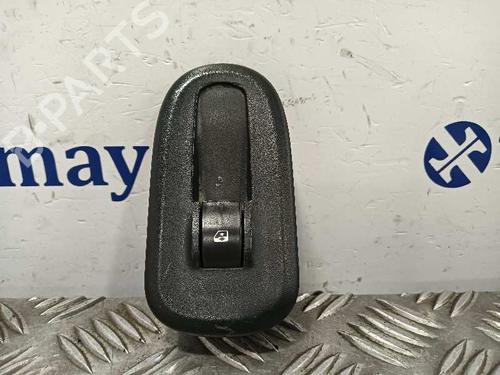 Used Right front window switch RENAULT KANGOO (KC0/1_) [1997-2025]  26910313