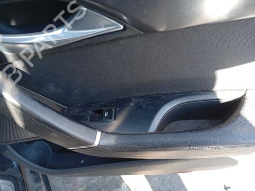 right-rear-window-switch-hyundai-i40-i-vf-2012-2013-2014-2015-2016-2017-2018-2019-33621707 main image