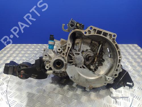 Used Gearbox HYUNDAI ELANTRA III (XD) 1.6 (107 hp) 16357365