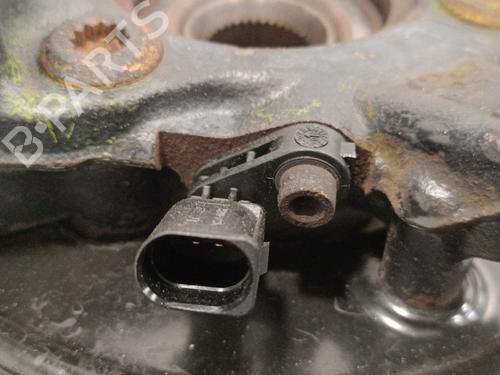 Left front steering knuckle VW TOURAN (1T1, 1T2) 1.9 TDI | BP15820086M25 