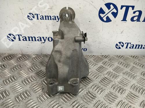 Used Engine mount MERCEDES-BENZ VIANO (W639) [2003-2025]  29591540