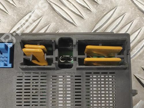 Fuse box RENAULT ESPACE III (JE0_)  | BP10162404E1 