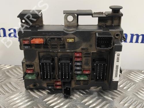 Zekeringkast PEUGEOT 307 SW (3H) 2.0 HDI 110 (107 hp) 15259244