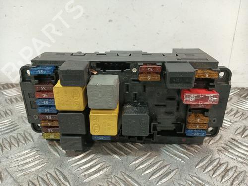 fuse-box-mercedes-benz-c-class-w203-2000-2001-2002-2003-2004-2005-2006-2007-36075028 main image