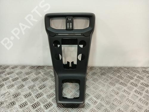 Used Middle console Middle console VOLVO V40 Hatchback (525) D3 (150 hp) 33290908 33290908