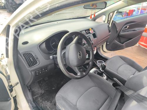 driver-airbag-kia-rio-iii-ub-2011-2012-2013-2014-2015-2016-2017-40121429 main image