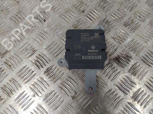 Used ECU airbags ECU airbags RENAULT CLIO IV (BH_) 0.9 TCe 90 (BHNF, BHMA, BHMH, BHJK, BHJR) (90 hp) 39593031 39593031
