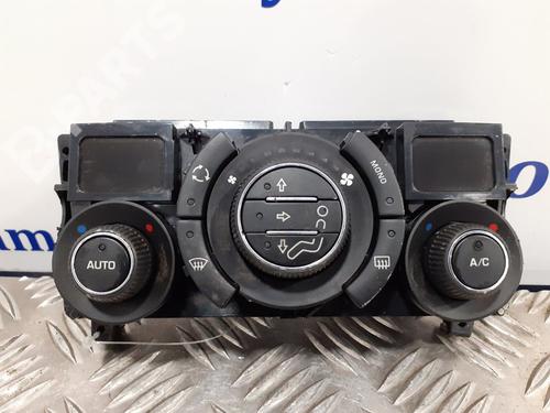 climate-control-peugeot-308-i-4a_-4c_-16-hdi-2007-2008-2009-2010-2011-2012-2013-2014-2015-2016-8498264 main image