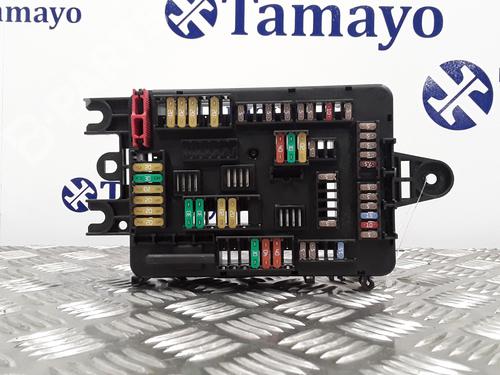 Used Fuse box BMW 3 (F30, F80) 318 d (150 hp) 8110602