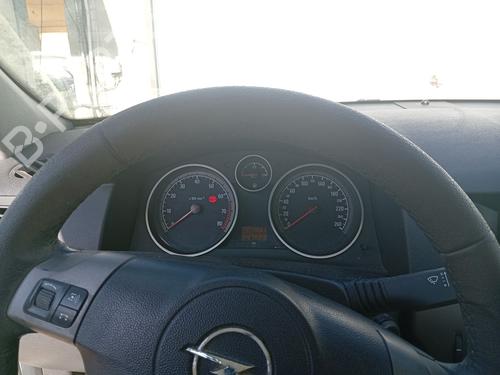 instrument-cluster-opel-astra-h-a04-2004-2005-2006-2007-2008-2009-2010-2011-2012-2013-2014-36323585 main image