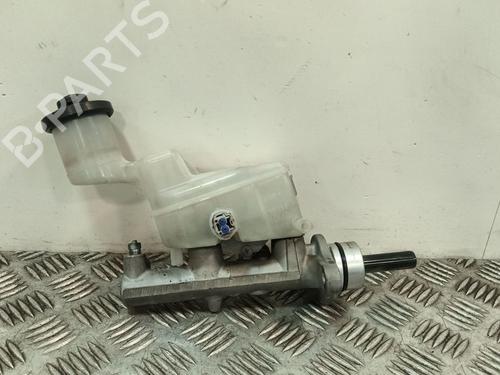 Used Brake master cylinder Brake master cylinder TOYOTA RAV 4 II (_A2_) [2000-2005] 35751547 35751547