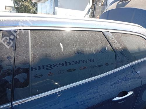 Used Rear left door window Rear left door window 37425950 37425950
