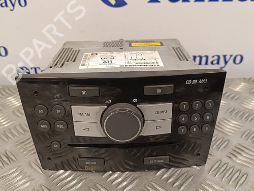 Used Radio OPEL ASTRA H Estate (A04) 1.9 CDTI 16V (L35) (120 hp) 17119406
