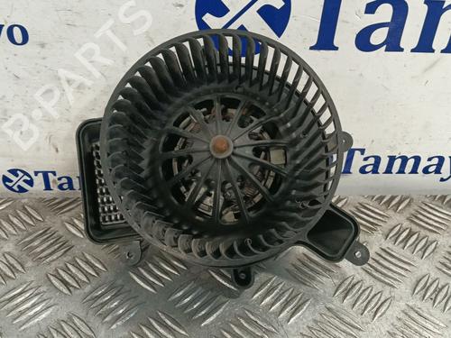 Used Heater blower motor PEUGEOT 3008 I MPV (0U_) 1.6 HDi (109 hp) 31757102
