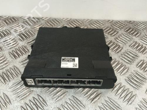 Elektronik Modul für TOYOTA PRIUS (_W3_) [2008-2016]  33028082