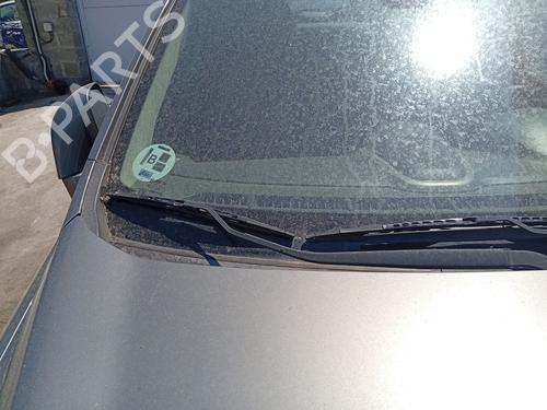 Used Front windshield wiper arm Front windshield wiper arm 37640858 37640858