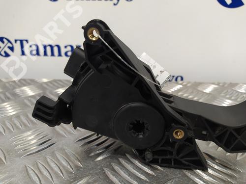 Pedal DACIA SANDERO II 1.5 dCi 75 / Blue dCi 75 (B8JW, B8M4, B8AH, B8M7, B8M6) | BP10405313I4 