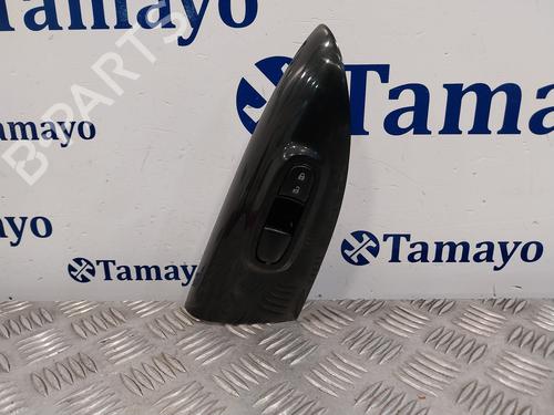 Used Right front window switch NISSAN JUKE (F15) [2010-2019]  22906833