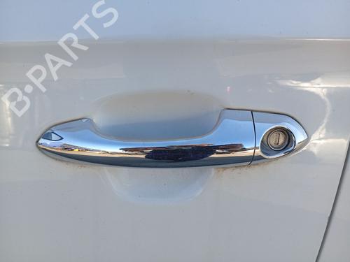 front-left-exterior-door-handle-kia-carens-iv-2013-34251001 main image