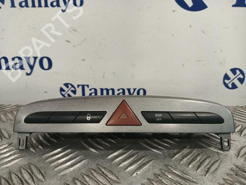 Used Warning switch PEUGEOT 308 SW I (4E_, 4H_) [2007-2014]  30316557