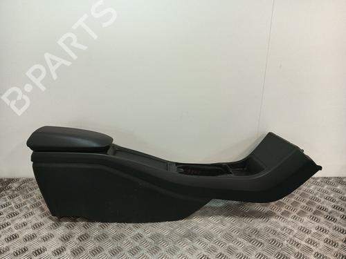Used Middle console Middle console VOLVO V40 Hatchback (525) D3 (150 hp) 33273505 33273505