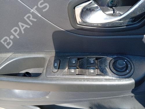Used Left front window switch Left front window switch RENAULT CAPTUR I (J5_, H5_) 1.5 dCi 90 (J5N4, J5M5, J5MW, J5M6, J5AL, J5AJ) (90 hp) 34557863 34557863