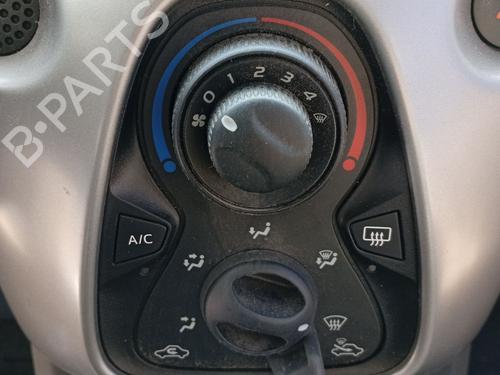 Used Climate control Climate control PEUGEOT 108 1.0 VTi (69 hp) 34403219 34403219