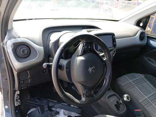 driver-airbag-peugeot-108-2014-34403204 main image