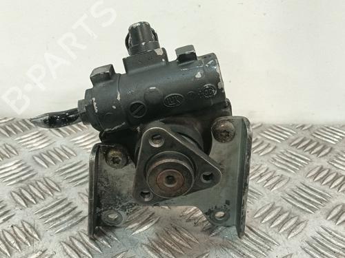 Used Steering pump Steering pump BMW 5 (E39) 520 i (163 hp) 33816732 33816732