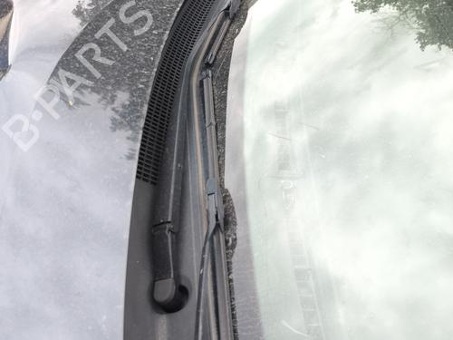 front-windshield-wiper-arm-toyota-auris-_e18_-2012-2013-2014-2015-2016-2017-2018-2019-38622672 main image