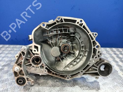 Used Gearbox OPEL COMBO Box Body/MPV 1.7 DI 16V (65 hp) 32066451