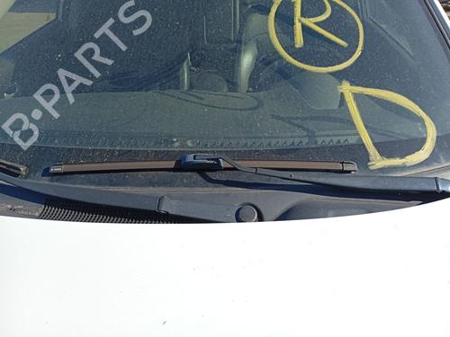 front-windshield-wiper-arm-kia-sportage-iii-sl-2009-2010-2011-2012-2013-2014-2015-2016-2017-36668241 main image
