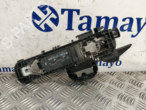 Türgriff hinten links außen für MERCEDES-BENZ A-CLASS (W176) [2012-2018]  31793259